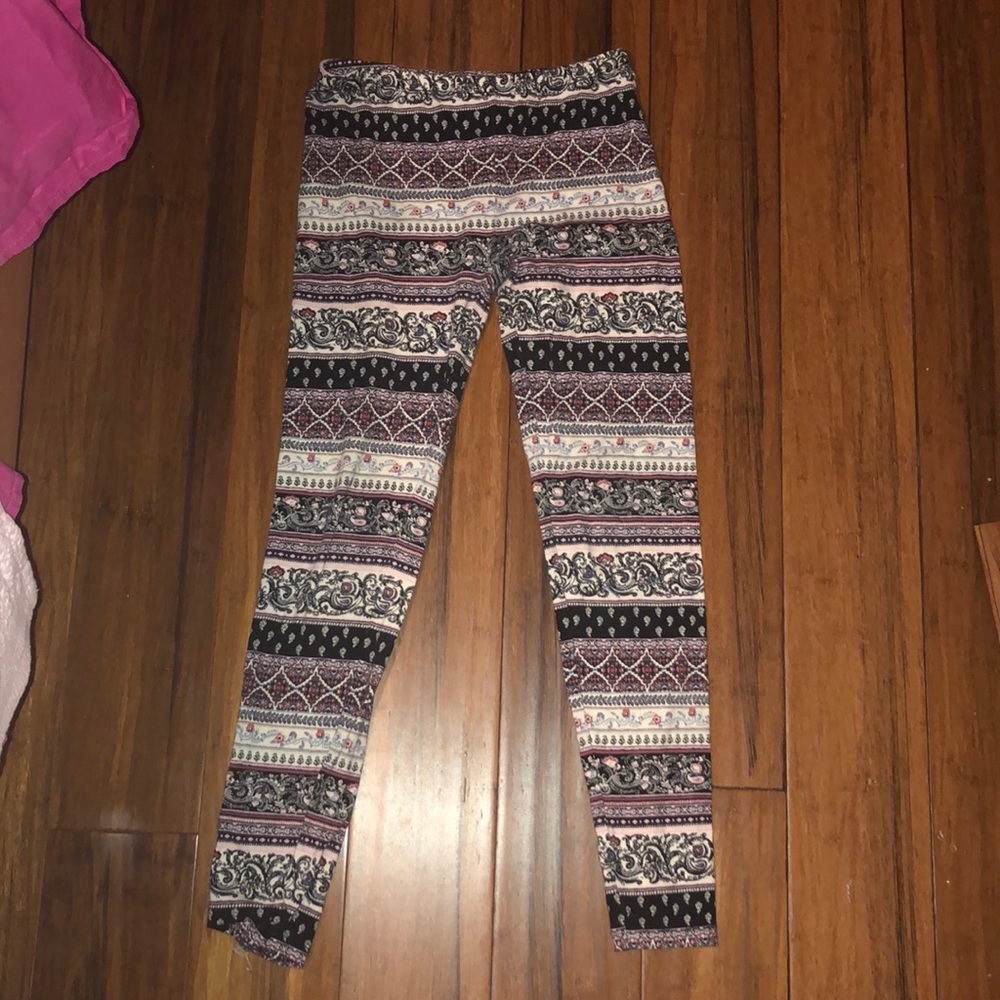 Patterned leggings